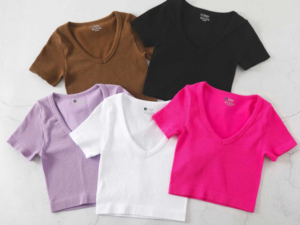 1773737158686 V neck crop top