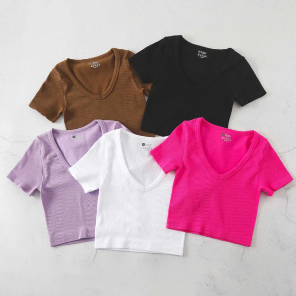 1773737158686 V neck crop top